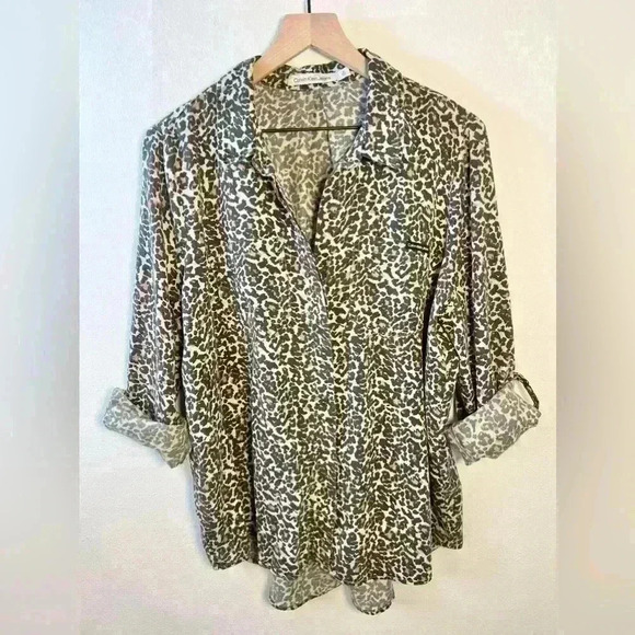 Calvin Klein Jeans | Women's Animal Print Button Down Shirt | Size Large - Picture 7 of 15